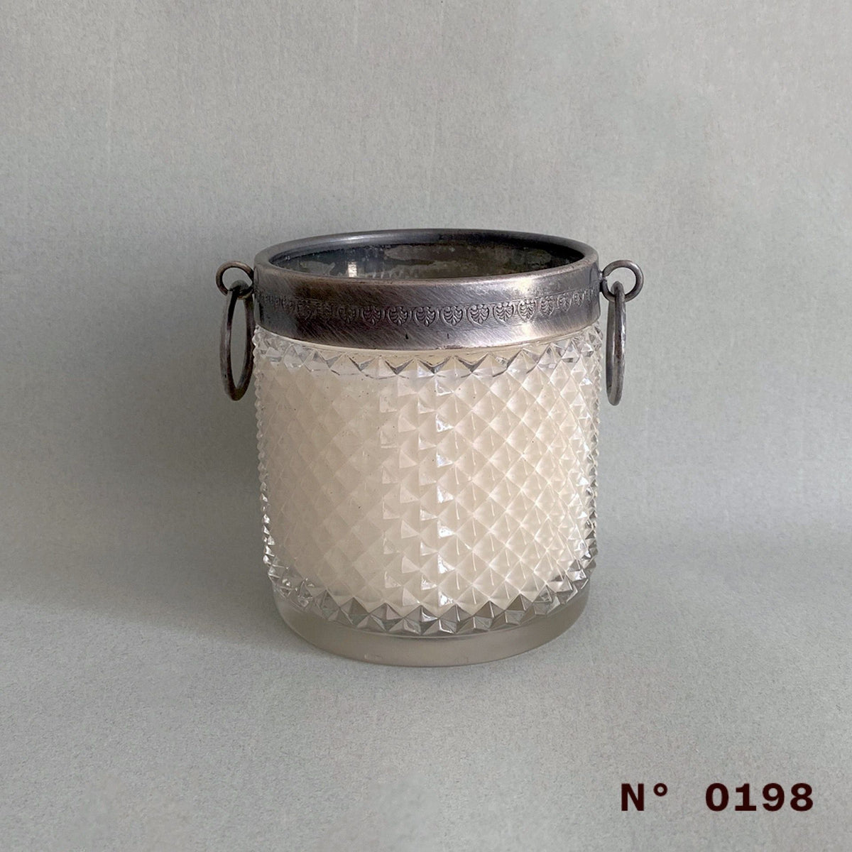 #0198 - Pot en verre ciselé