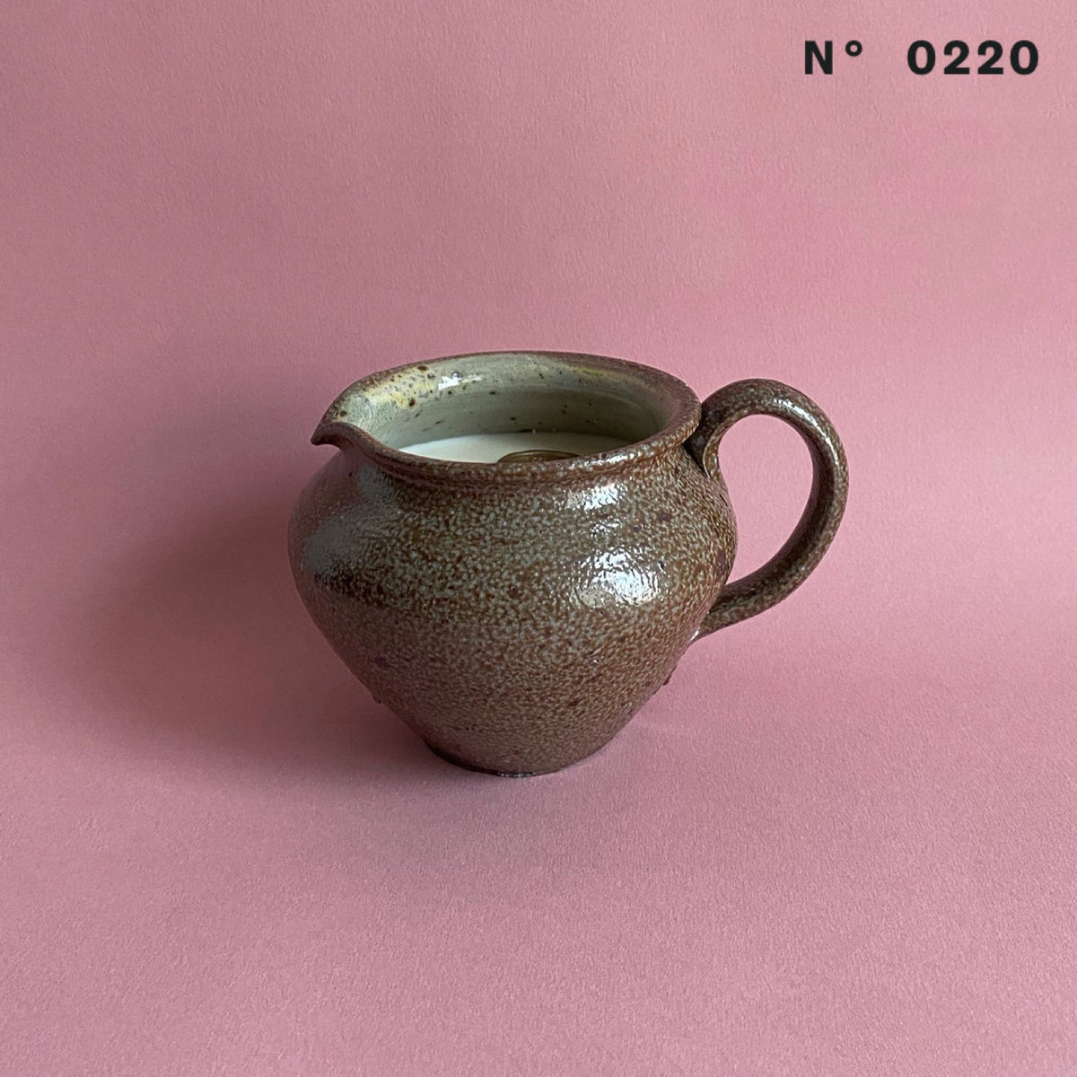 #0220 - Pot à lait en grès
