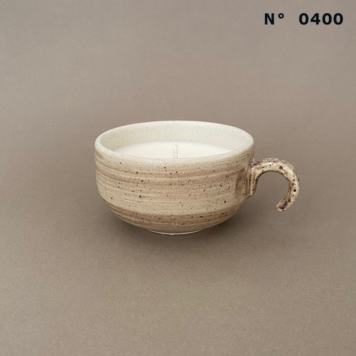 #0400 - Tasse en grès sable